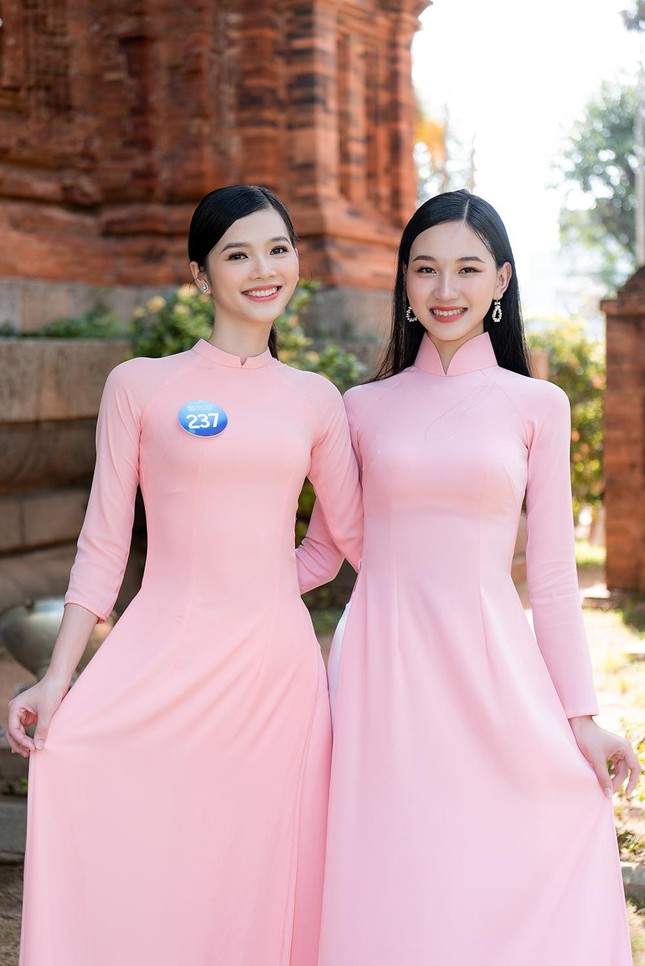 Top 38 thí sinh Miss World Vietnam 2022 đọ sắc xinh đẹp với áo dài - Ảnh 4.