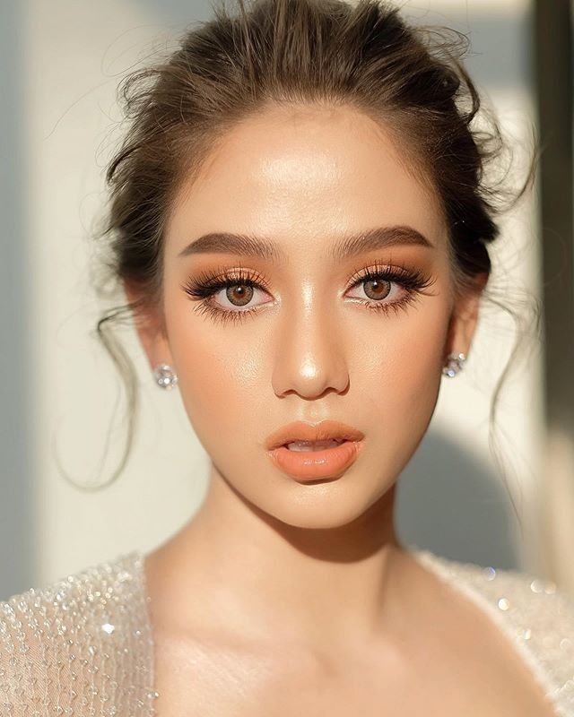 Chuyên viên trang điểm chỉ ra 7 sai lầm có thể phá tan nhan sắc cô dâu trong ngày trọng đại - Ảnh 3. Chuyên viên trang điểm chỉ ra 7 sai lầm có thể phá tan nhan sắc cô dâu trong ngày trọng đại - Ảnh 3.