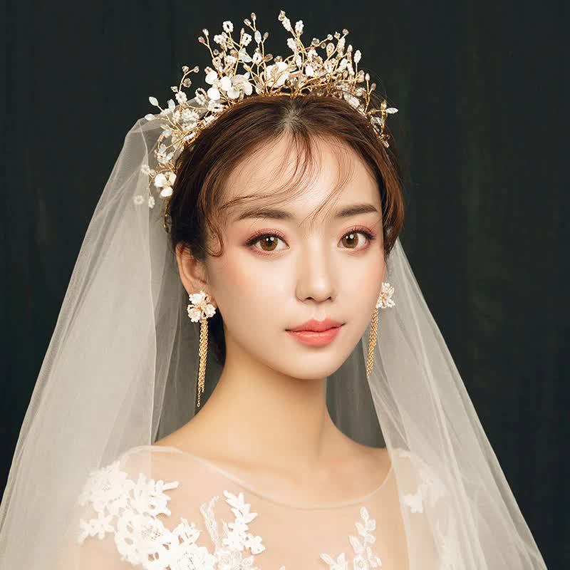 Chuyên viên trang điểm chỉ ra 7 sai lầm có thể phá tan nhan sắc cô dâu trong ngày trọng đại - Ảnh 4. Chuyên viên trang điểm chỉ ra 7 sai lầm có thể phá tan nhan sắc cô dâu trong ngày trọng đại - Ảnh 4.