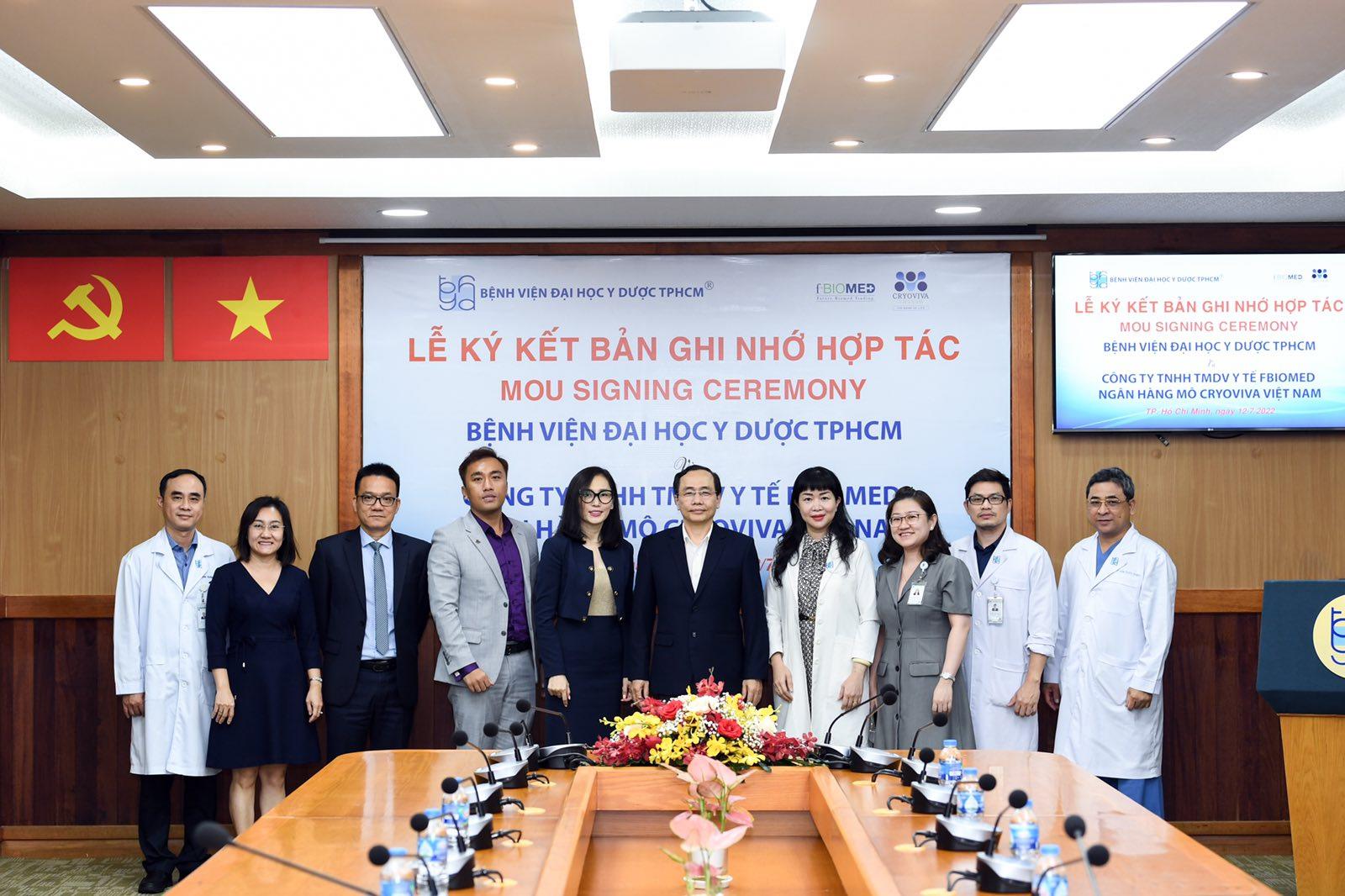Cryoviva Việt Nam hợp tác cùng bệnh viện Đại học Y dược TP.HCM, niềm hy vọng mới cho bệnh nhân điều trị bằng tế bào gốc - Ảnh 1.