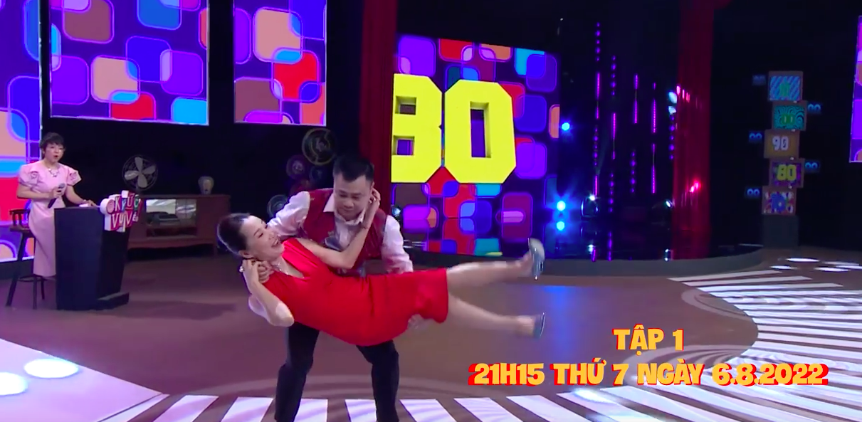 K&yacute; ức vui vẻ: Gi&aacute;ng Son được Tự Long bế ra s&acirc;n khấu - Ảnh 4.