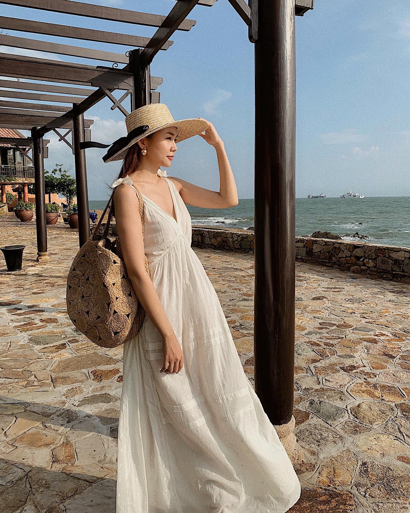 Sao Việt gợi ý 12 cách mặc váy hai dây sành điệu xuất sắc - Ảnh 13.