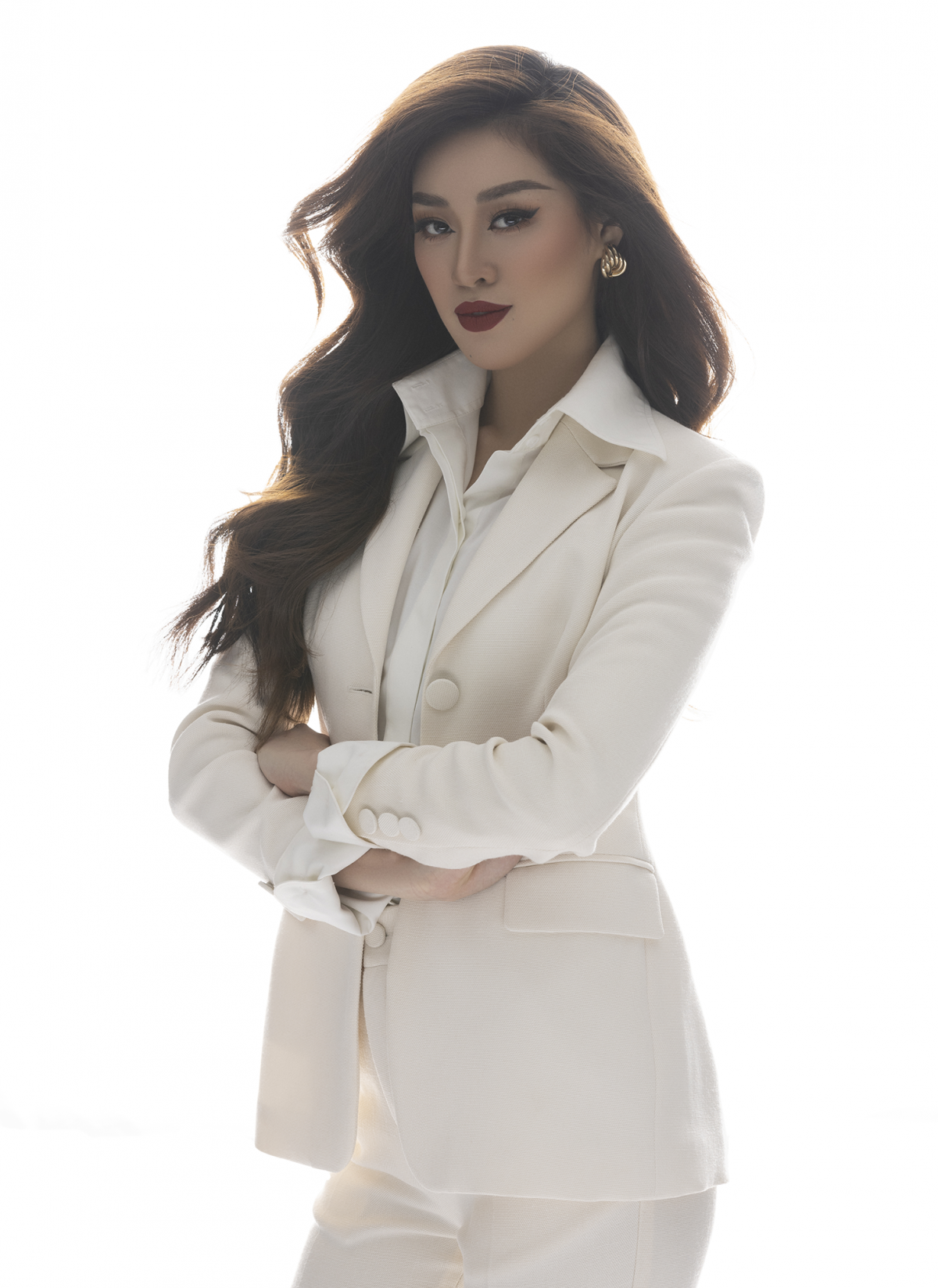Hoa hậu Khánh Vân xây dựng hình ảnh nữ doanh nhân - Ảnh 4.