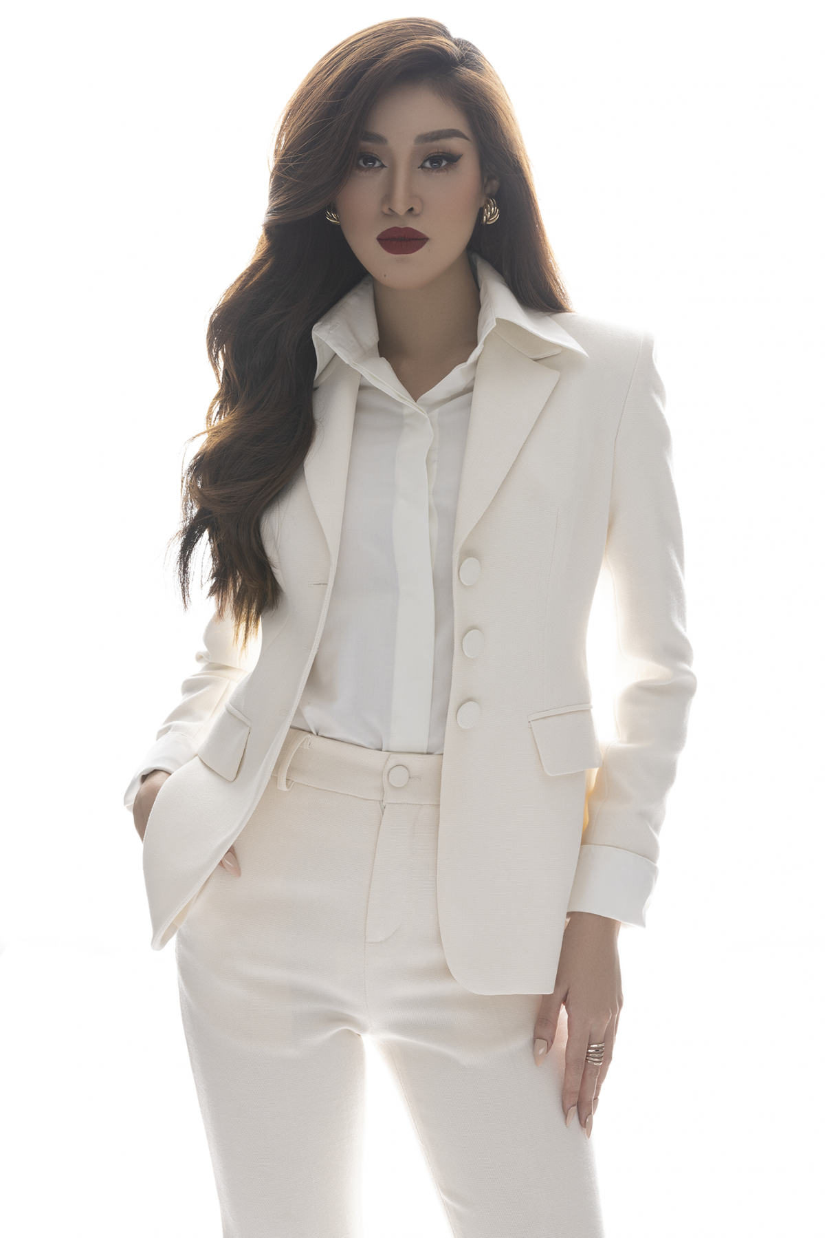 Hoa hậu Khánh Vân xây dựng hình ảnh nữ doanh nhân - Ảnh 10.
