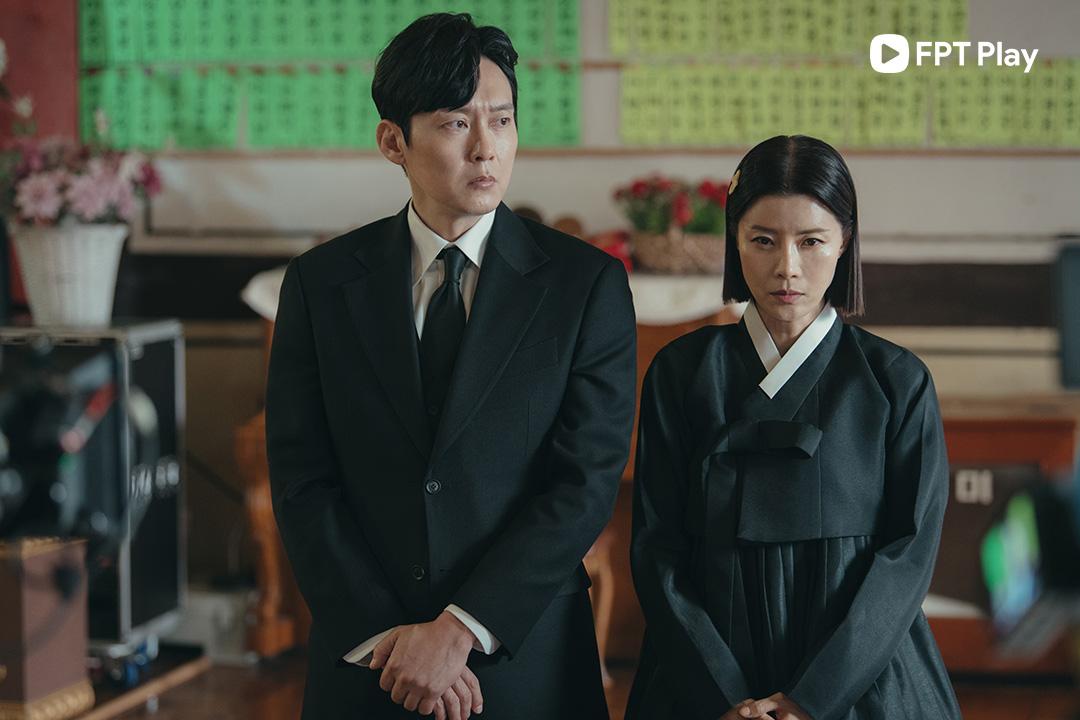 “Thiên Nga Bóng Đêm” trên FPT Play tái hiện vụ ly hôn thế kỷ của xứ Hàn? - Ảnh 5.