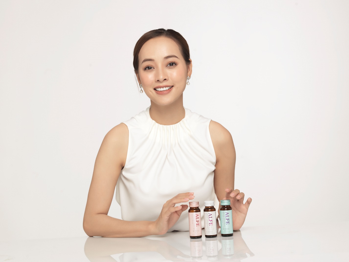 Chuy&ecirc;n gia da liễu chia sẻ b&iacute; quyết gi&uacute;p chị em lu&ocirc;n sở hữu l&agrave;n da s&aacute;ng mịn, săn chắc sau tuổi 30 - Ảnh 3.