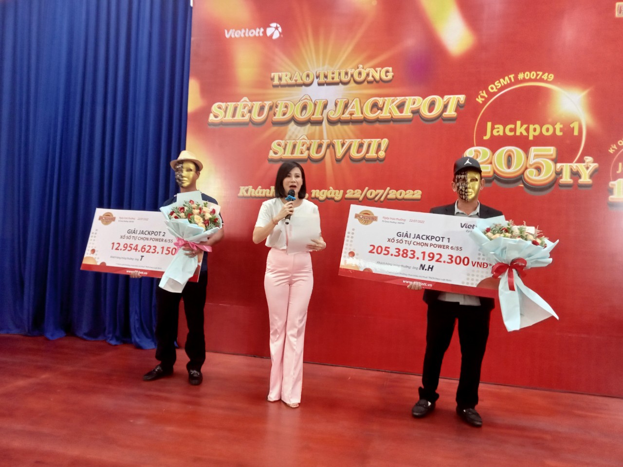 Người trúng Vietlott 205 tỉ đồng là chủ một doanh nghiệp ở Đà Nẵng - Ảnh 5.