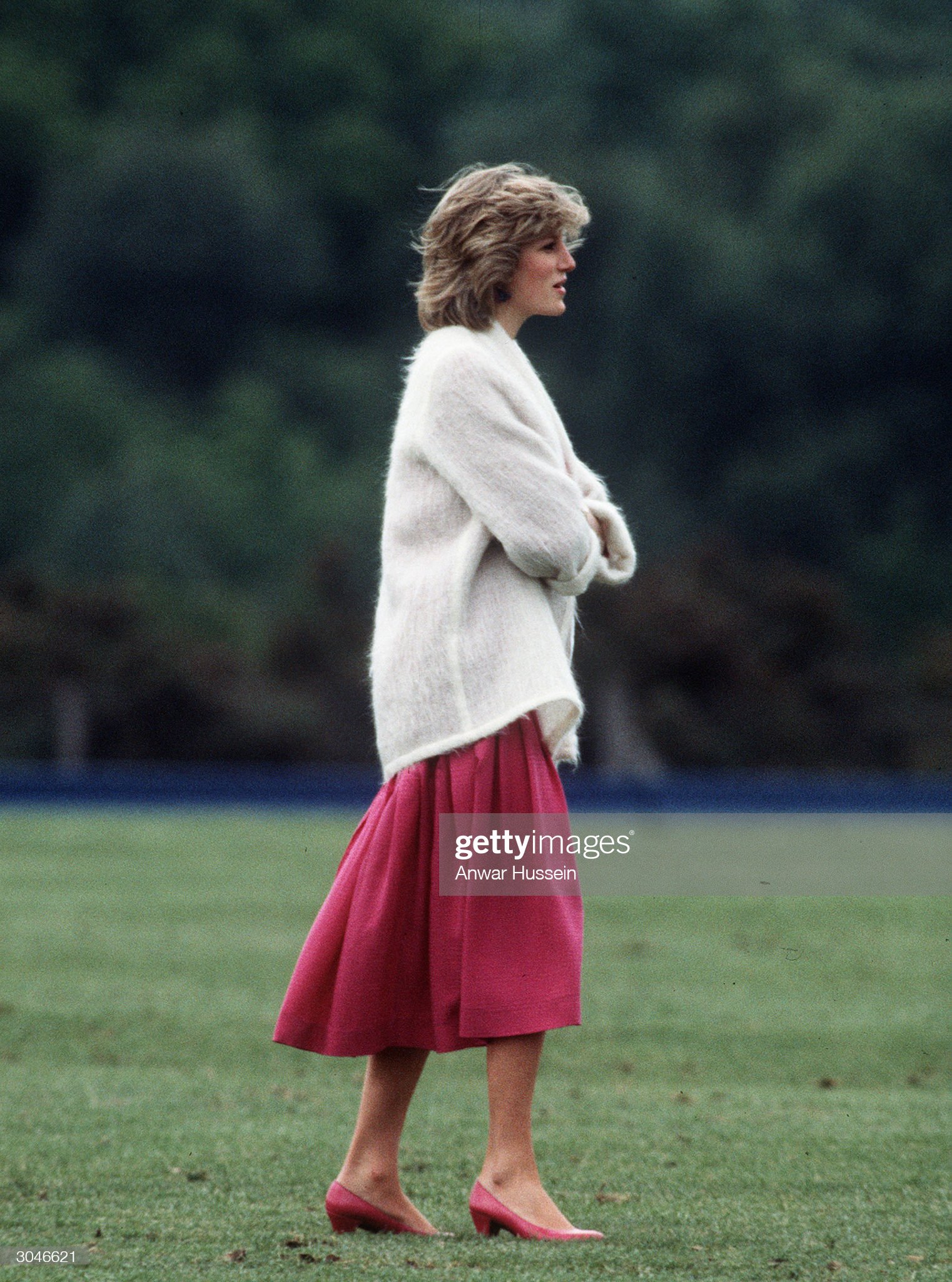 Công nương Diana có muôn vàn cách diện chân váy dài thanh lịch, sành điệu xuất sắc - Ảnh 9.