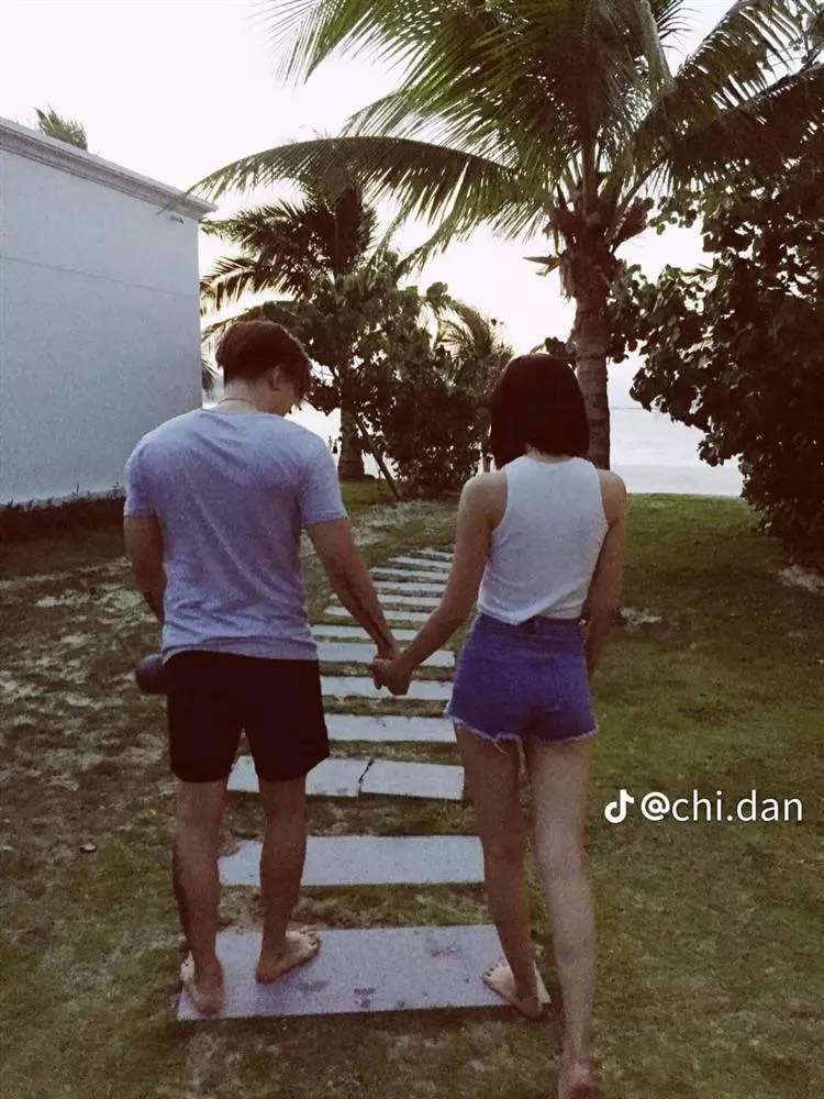 Ninh Dương Lan Ngọc chính thức lên tiếng về tin đồn "tái hợp" Chi Dân - Ảnh 2. Ninh Dương Lan Ngọc chính thức lên tiếng về tin đồn "tái hợp" Chi Dân - Ảnh 2.