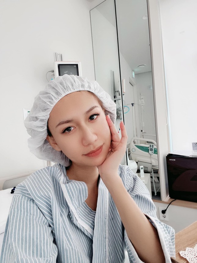 Lynk Lee hoàn tất phẫu thuật thanh quản, mong chờ giọng nói nữ tính - Ảnh 1. Lynk Lee hoàn tất phẫu thuật thanh quản, mong chờ giọng nói nữ tính - Ảnh 1.