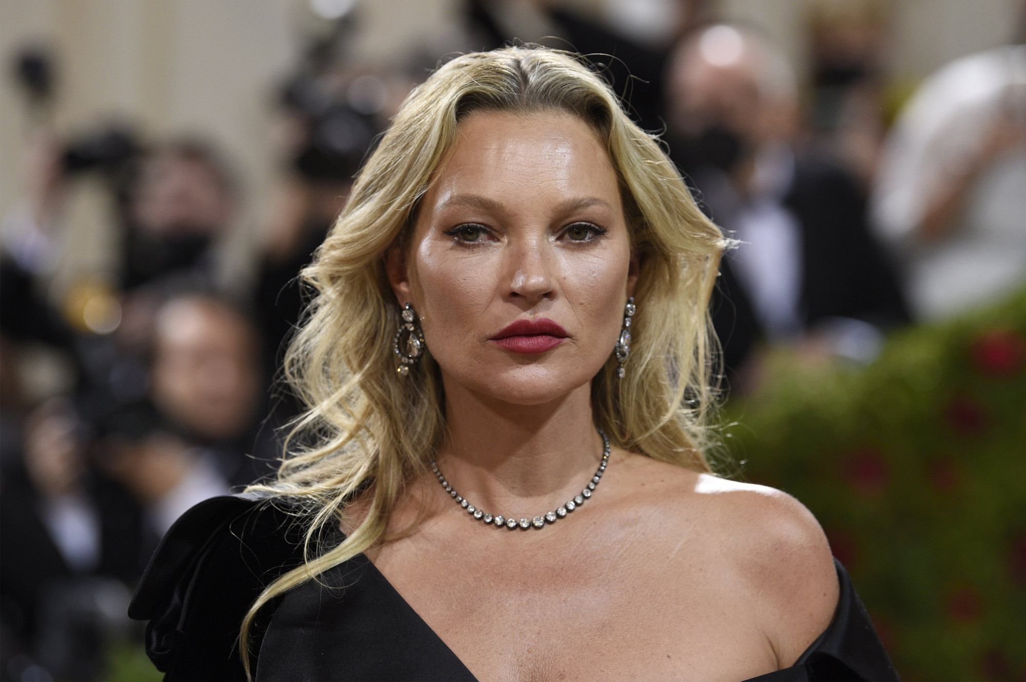 Siêu mẫu Kate Moss tiết lộ những mặt đen tối của làng mốt - Ảnh 1. Siêu mẫu Kate Moss tiết lộ những mặt đen tối của làng mốt - Ảnh 1.
