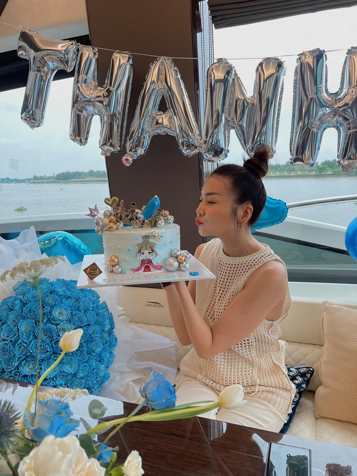 Siêu mẫu Thanh Hằng ở tuổi 39: Đẹp và giàu - Ảnh 8. Siêu mẫu Thanh Hằng ở tuổi 39: Đẹp và giàu - Ảnh 8.