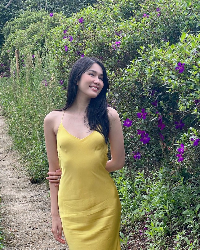 Hoa hậu Đỗ Thị Hà, Kỳ Duyên đọ đường cong nóng 'bỏng mắt' với bikini - Ảnh 5.