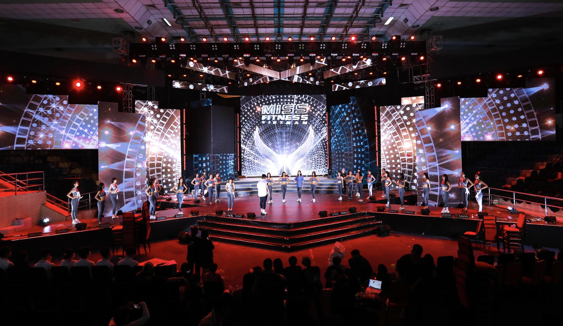 Hé lộ sân khấu Miss Fitness 2022 trước thềm Chung kết, Thúy Vân lần đầu hát live - Ảnh 2. Hé lộ sân khấu Miss Fitness 2022 trước thềm Chung kết, Thuý Vân lần đầu hát live - Ảnh 3.