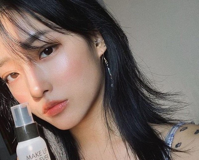 6 mẹo trang điểm đơn giản thế này thôi nhưng hiệu quả cực kỳ mà không phải ai cũng biết - Ảnh 3. 6 mẹo trang điểm đơn giản thế này thôi nhưng hiệu quả cực kỳ mà không phải ai cũng biết - Ảnh 3.