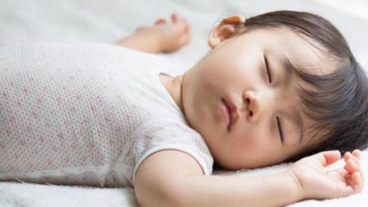 Cách dỗ bé ngủ &quot;dễ như ăn kẹo&quot; các mẹ nên &quot;bỏ túi&quot; ngay - Ảnh 3.