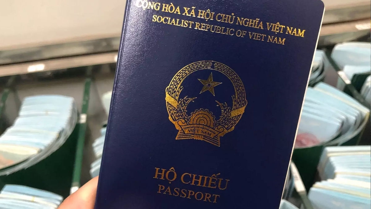 ĐSQ Tây Ban Nha ngừng tiếp nhận đơn xin thị thực Schengen vào hộ chiếu mới - Ảnh 1.