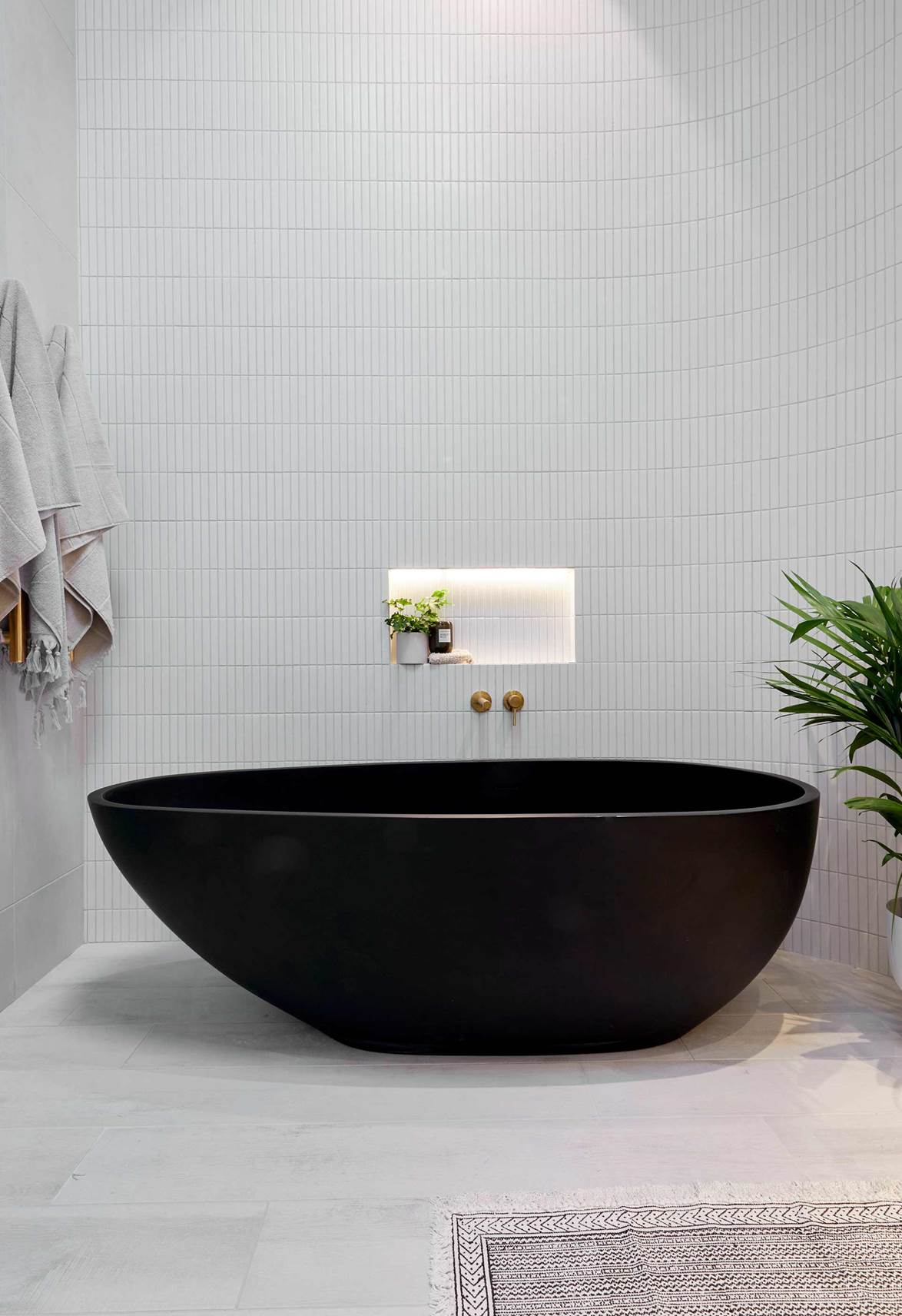 Tha hồ gom nhặt ý tưởng cho căn phòng tắm gia đình với những thiết kế đẹp miễn chê - Ảnh 6.