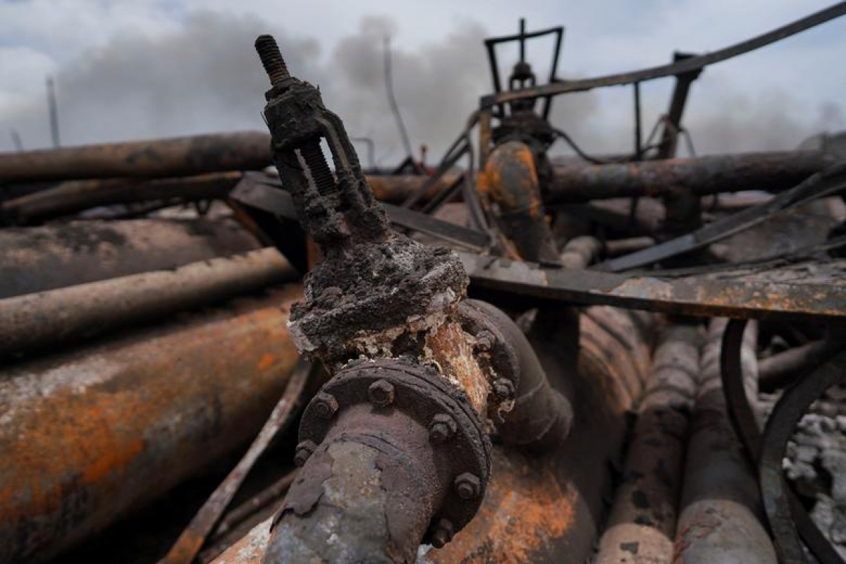 Hình ảnh kho dầu Cuba tan hoang sau vụ cháy kinh hoàng - Ảnh 3.
