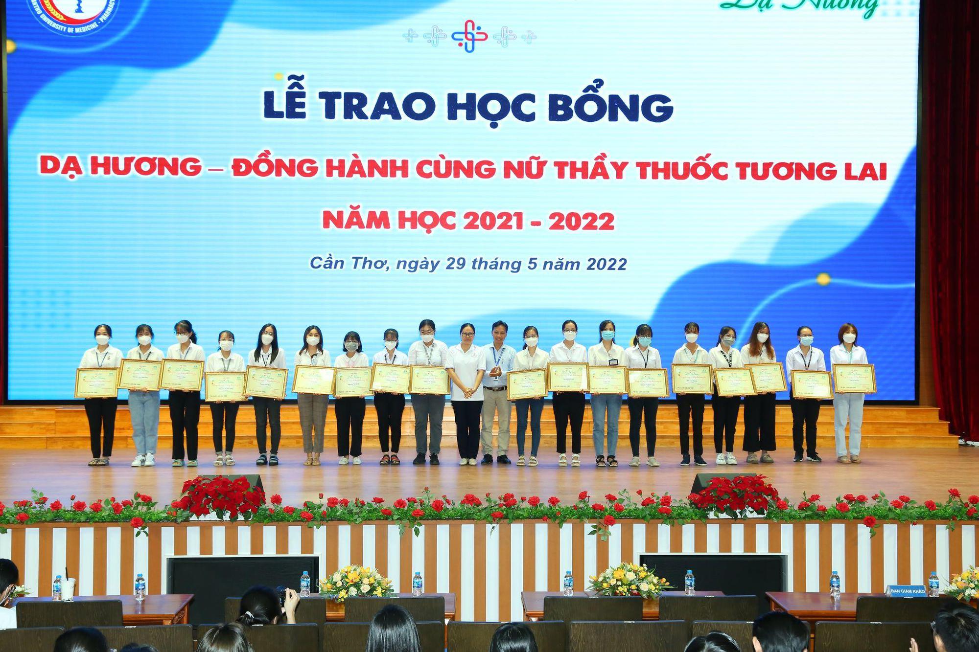 “Thương hiệu quốc dân” và gần 20 năm bền bỉ đồng hành cùng hạnh phúc của phụ nữ Việt qua các thế hệ - Ảnh 5.