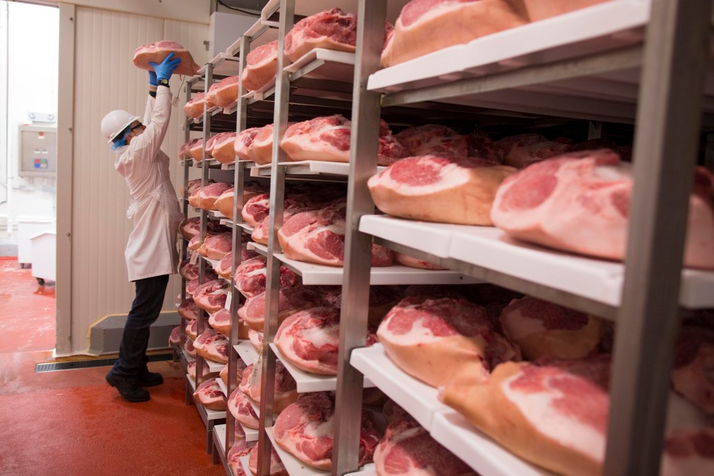 Trung Quốc ngừng nhập khẩu thịt của công ty Mỹ sau khi phát hiện chất tạo nạc ractopamine - Ảnh 1.