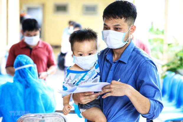 TP Hồ Chí Minh: Trẻ em nhập viện do COVID-19 tăng, Sở Y tế khuyến cáo nên tiêm vaccine cho trẻ - Ảnh 1.