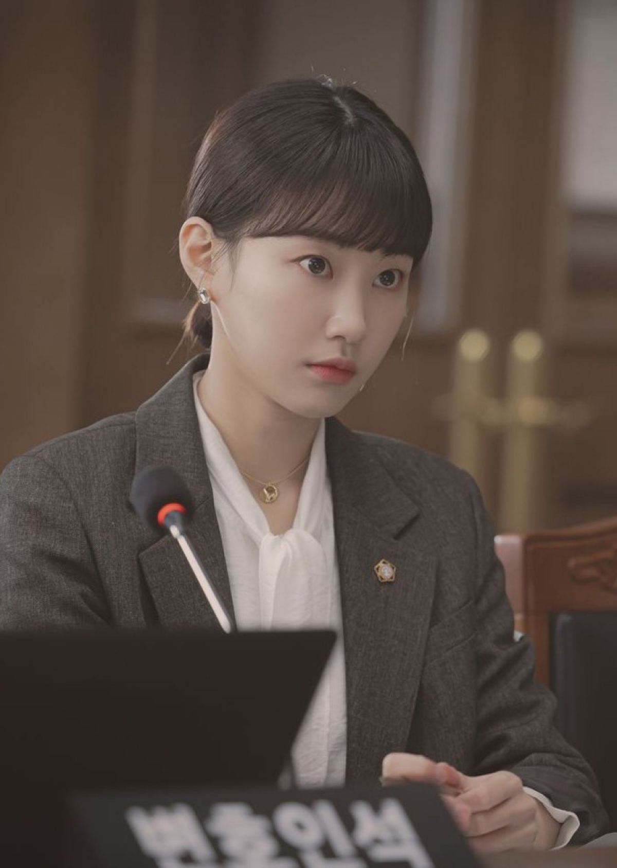 &quot;Nắng xuân Choi Soo Yeon&quot; trong phim &quot;Nữ luật sư kỳ lạ Woo Young Woo&quot; là ai? - Ảnh 1.