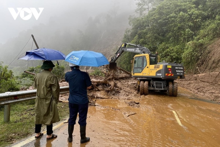 9 người chết và mất tích do mưa lũ sau bão số 2 ở miền Bắc - Ảnh 1.