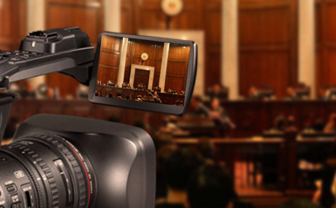 Nhiều phiên tòa nước ngoài tự phát trực tuyến, không cho tự ý livestream - Ảnh 1.