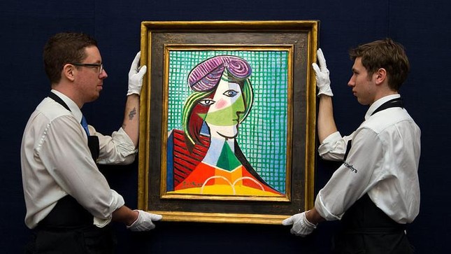 Cảnh sát đột kích ổ ma túy, tìm thấy 'bức tranh triệu đô bị đánh cắp của Picasso' - Ảnh 1.