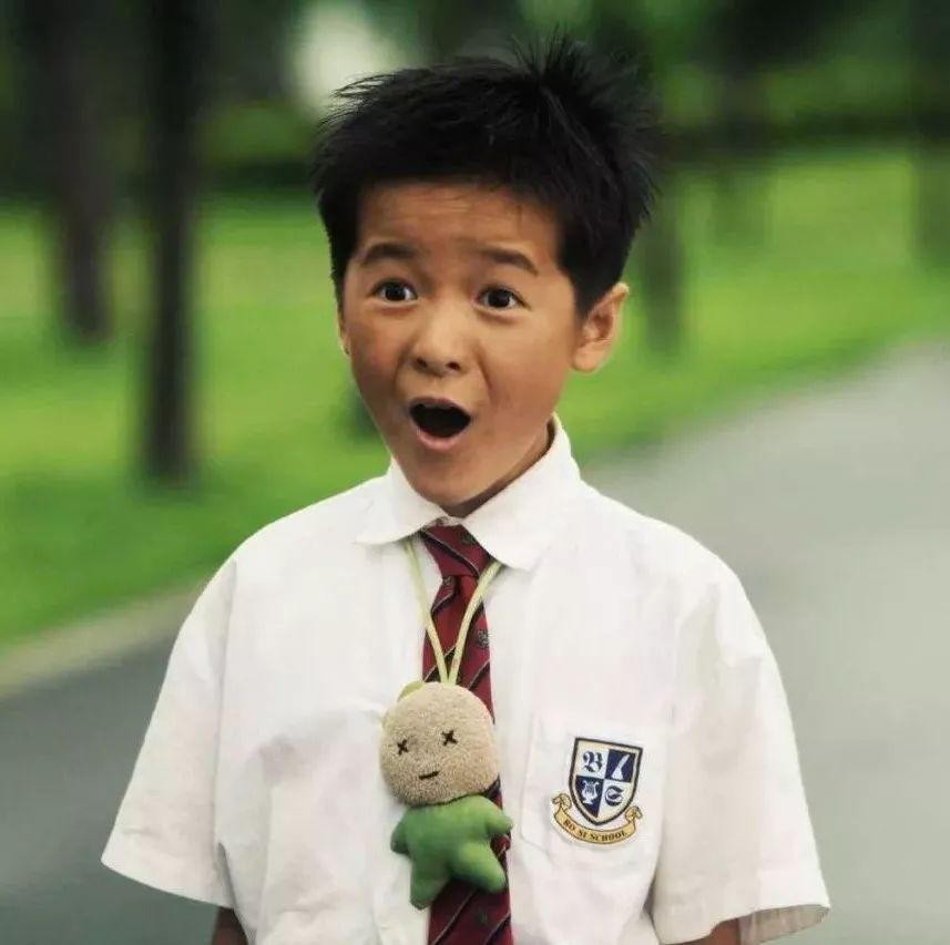 ‘Con trai màn ảnh’ của Châu Tinh Trì xinh đẹp tuổi 25 - Ảnh 2.