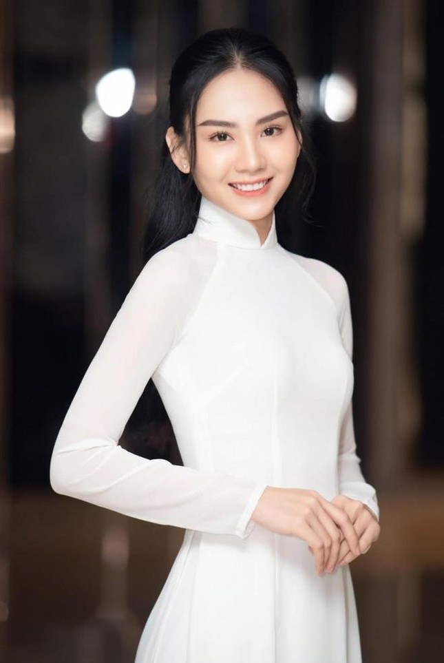 Dàn Hoa hậu học ĐH Nhân văn TP.HCM: Thùy Tiên - Lan Khuê đều đạt thành tích 'khủng' khi thi quốc tế - Ảnh 1.