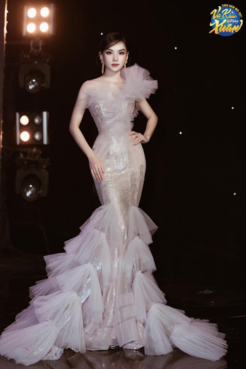 Hoa hậu Mai Phương cực khéo chọn đầm dạ hội, thiết kế nào cũng tôn dáng tuyệt đối - Ảnh 9.