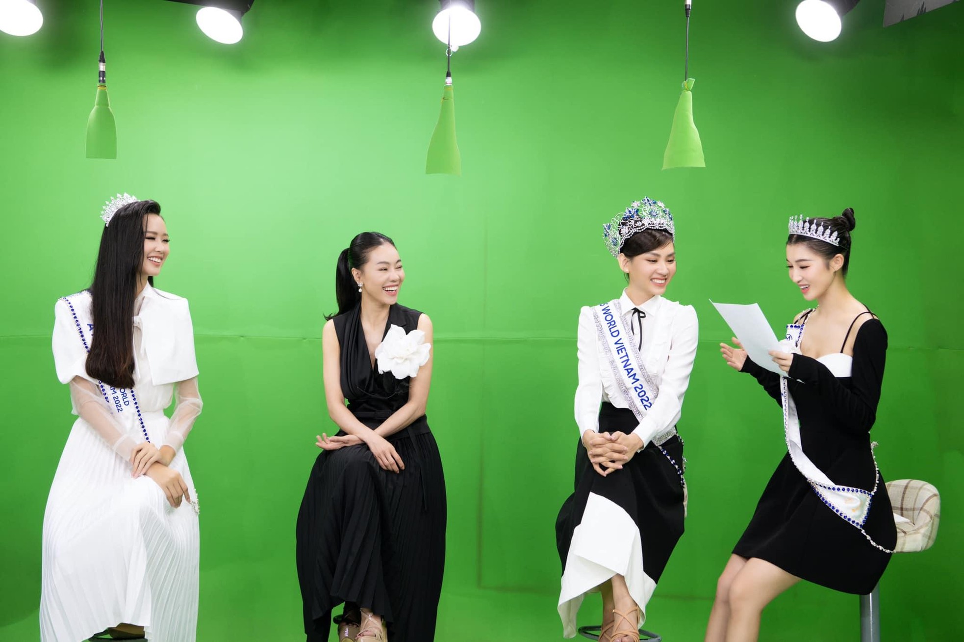 Phong cách thời trang đồng điệu, ngọt ngào của top 3 Miss World Vietnam 2022 sau đăng quang - Ảnh 9. Phong cách thời trang đồng điệu, ngọt ngào của top 3 Miss World Vietnam 2022 sau đăng quang - Ảnh 9.