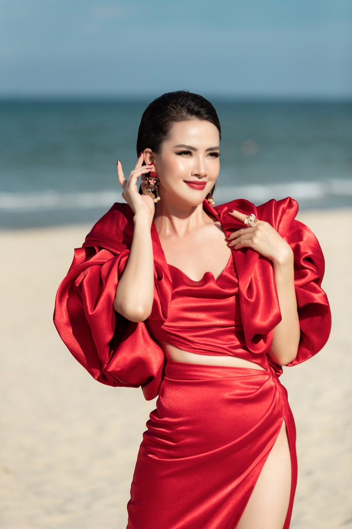 32 tuổi vẫn độc thân, Hoa hậu Phan Thị Mơ khẳng định không lo lắng - Ảnh 2.