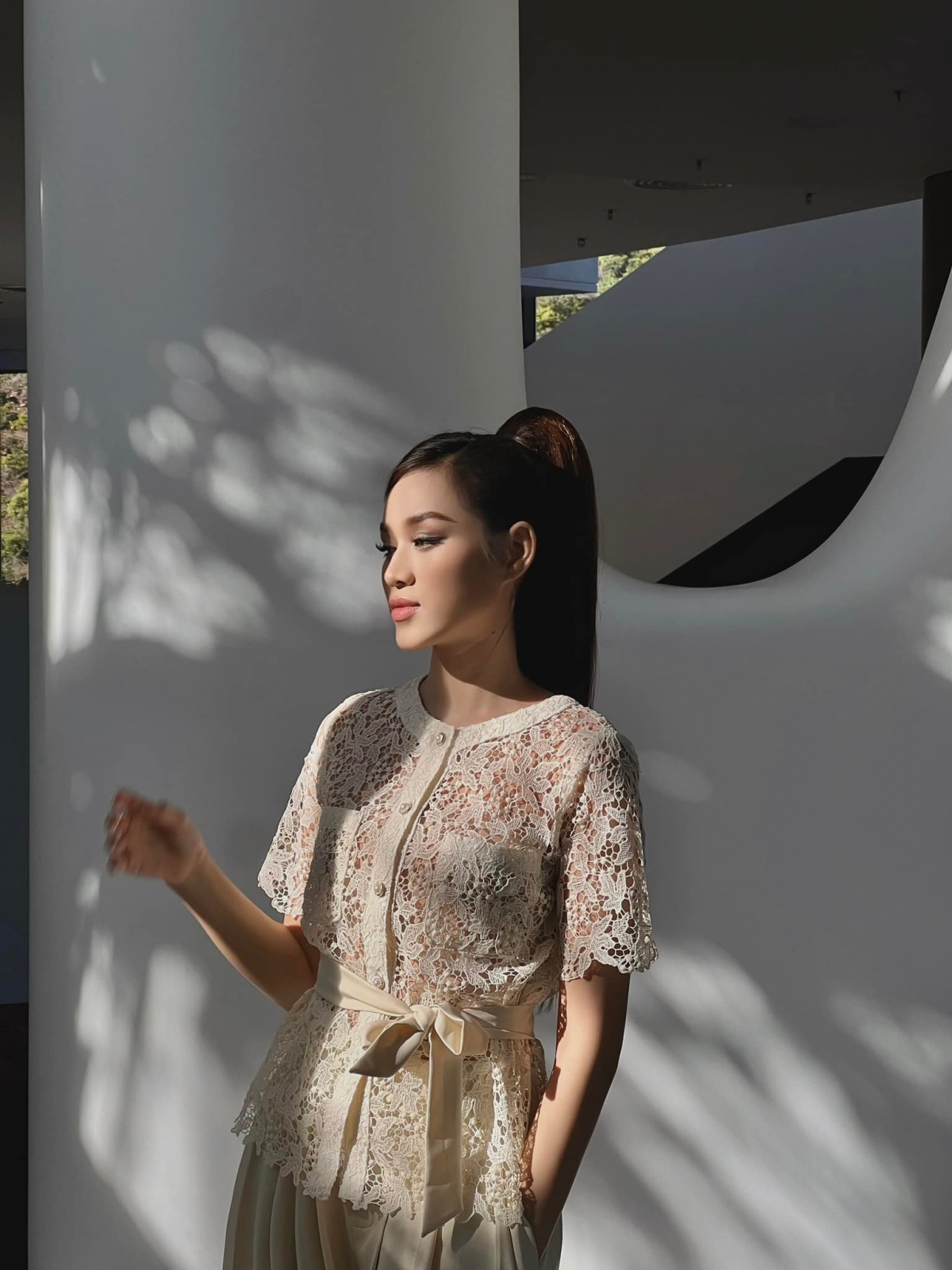 Phong cách thời trang đời thường của Hoa hậu Đỗ Thị Hà: Đơn giản và tinh tế - Ảnh 6.