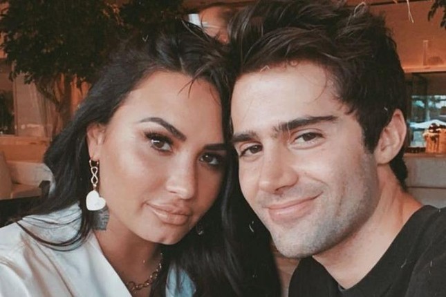 Olivia Rodrigo mới chia tay bạn trai, hôn phu cũ của Demi Lovato đã vội vàng 'xí phần' khiếm nhã - Ảnh 1.