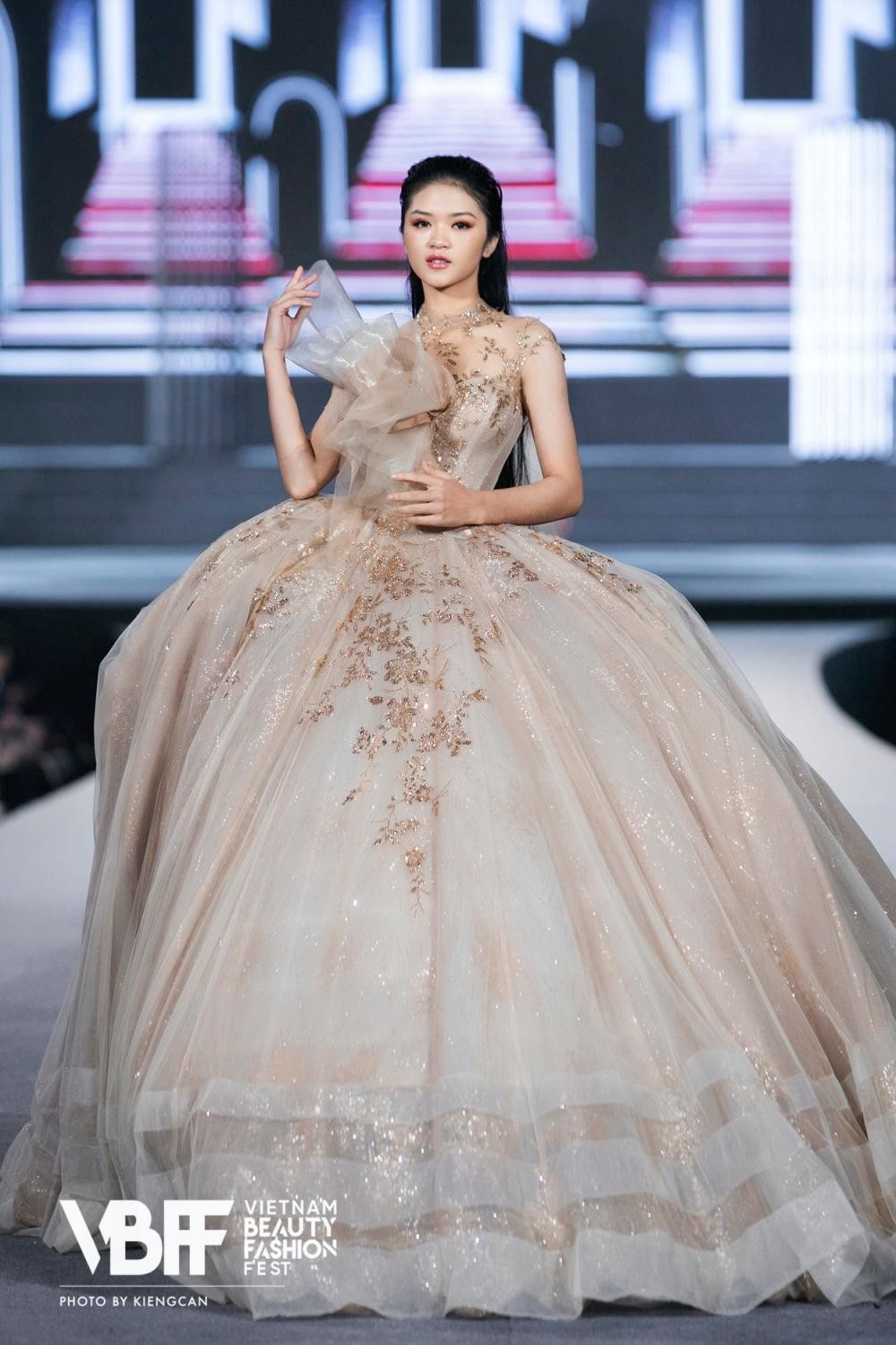 Miss Grand Vietnam 2022 hé lộ dàn thí sinh với &quot;in tư&quot; cực xịn, có cả &quot;bản sao Hương Ly&quot;! - Ảnh 5.