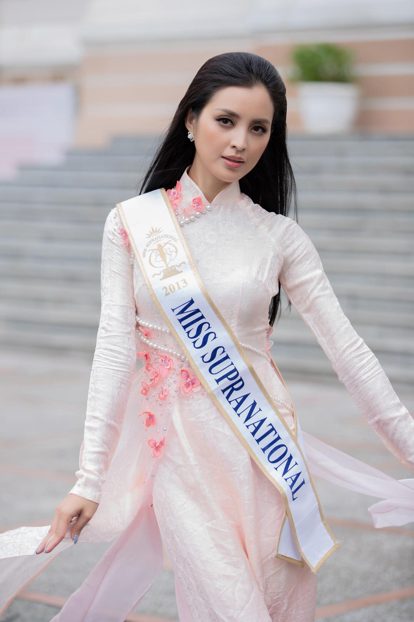 Dàn Hoa hậu đình đám thế giới khoe nhan sắc xinh đẹp với áo dài khi đến Việt Nam - Ảnh 13.