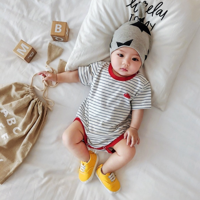 Mẹo lựa chọn quần áo cho bé sơ sinh không phải mẹ nào cũng biết