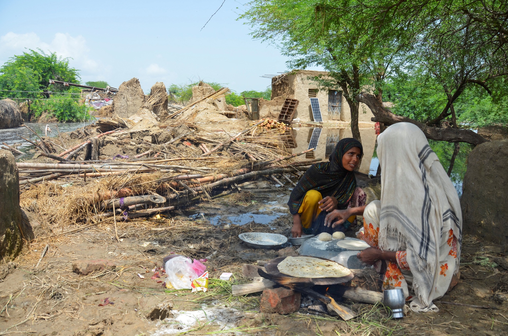 Hai tháng, hơn 1.000 người chết ở Pakistan vì 'thảm họa khí hậu' - Ảnh 5.