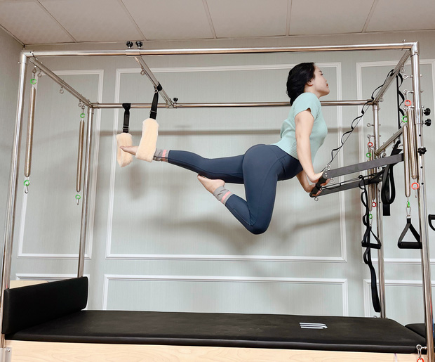 Từ người nổi tiếng đến dân văn phòng rủ nhau tập Pilates: Đắt, khó nhưng chắc chắn đẹp - Ảnh 6. Từ người nổi tiếng đến dân văn phòng rủ nhau tập Pilates: Đắt, khó nhưng chắc chắn đẹp - Ảnh 6.