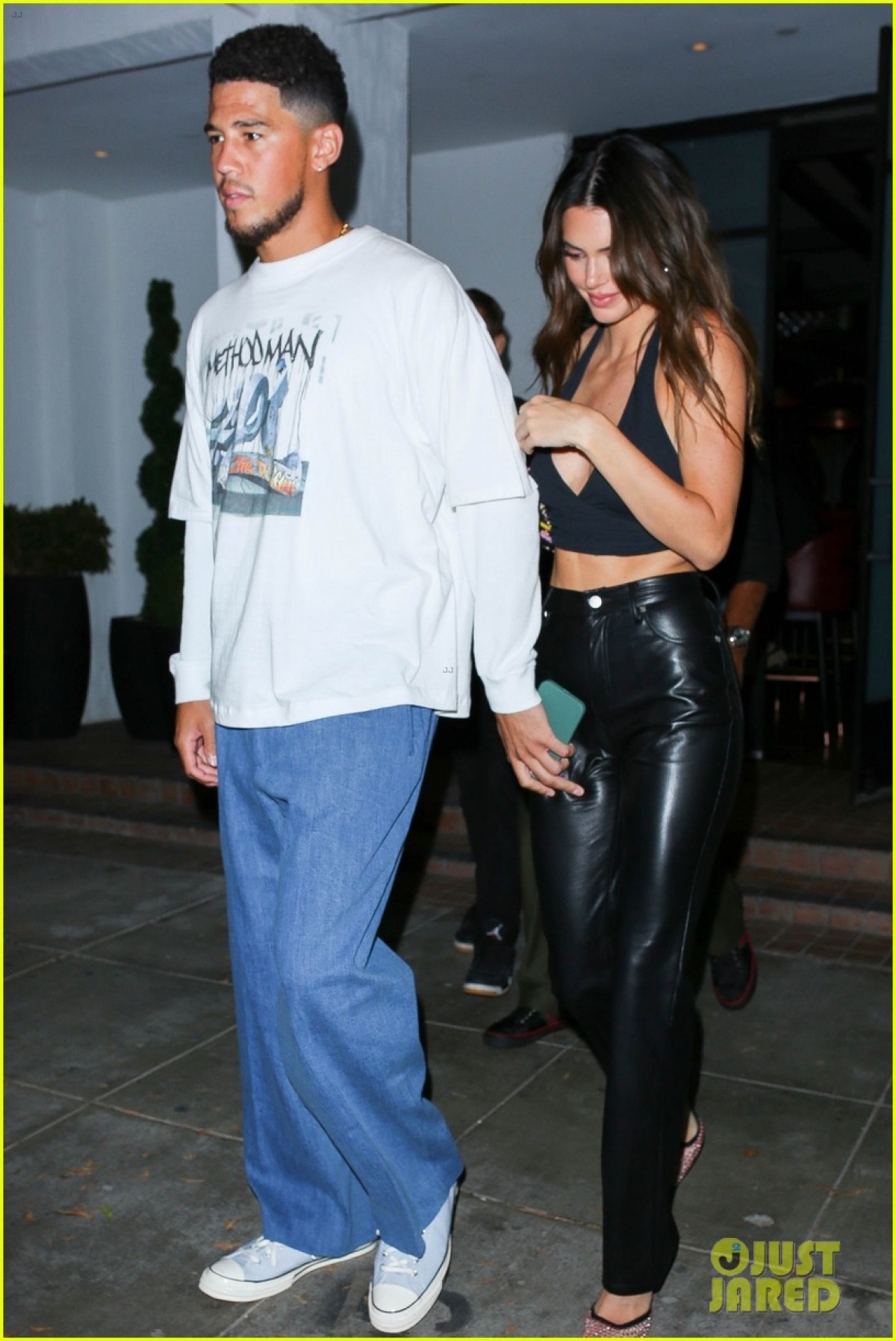 Kendall Jenner xinh đẹp đi chơi đêm cùng bạn trai sau khi tái hợp - Ảnh 1.