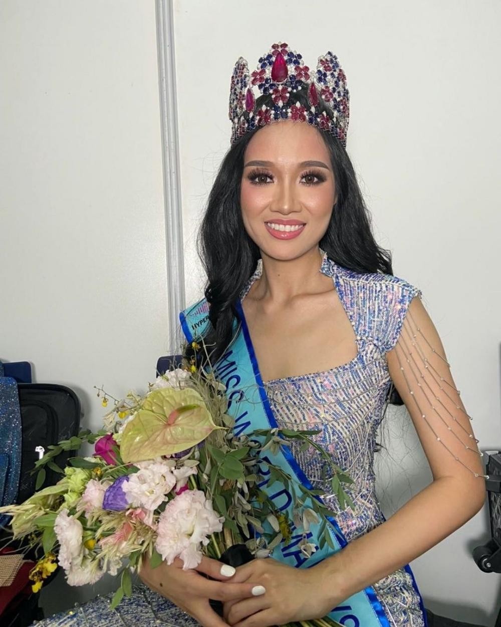 Đối thủ nặng ký của Hoa hậu Mai Phương tại Miss World 2022: Trình độ học vấn được khen hết lời - Ảnh 4.