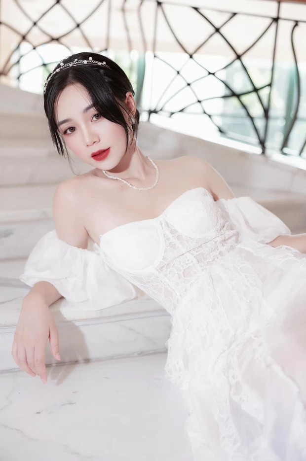 Quỳnh Kool l&ecirc;n đồ khoe vai trần quyến rũ - Ảnh 4.