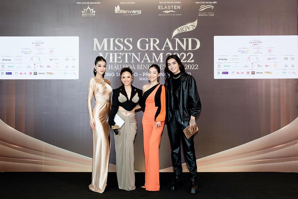 Thảm đỏ sơ khảo Miss Grand Vietnam 2022: Á hậu Kiều Loan, Ngọc Thảo đọ sắc vóc nóng bỏng - Ảnh 1.