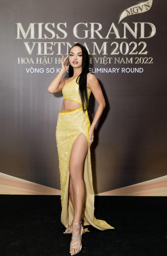 Dàn thí sinh quen mặt diện trang phục nóng bỏng tới tham dự sơ khảo Miss Grand Vietnam 2022 - Ảnh 10.