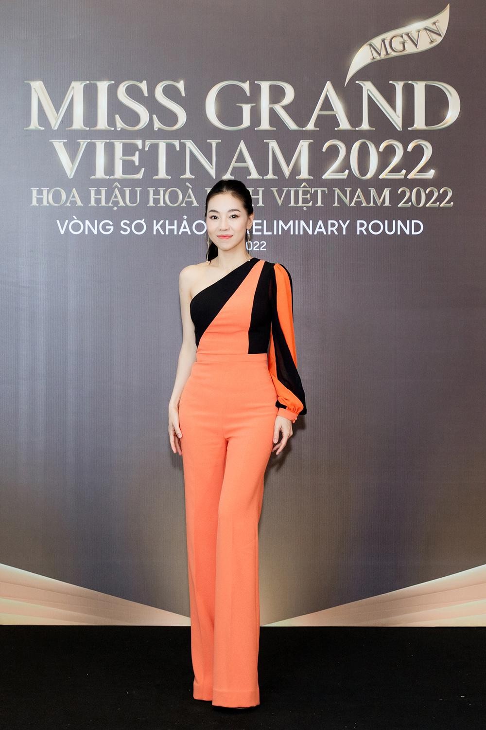 Thảm đỏ sơ khảo Miss Grand Vietnam 2022: Á hậu Kiều Loan, Ngọc Thảo đọ sắc vóc nóng bỏng - Ảnh 10.
