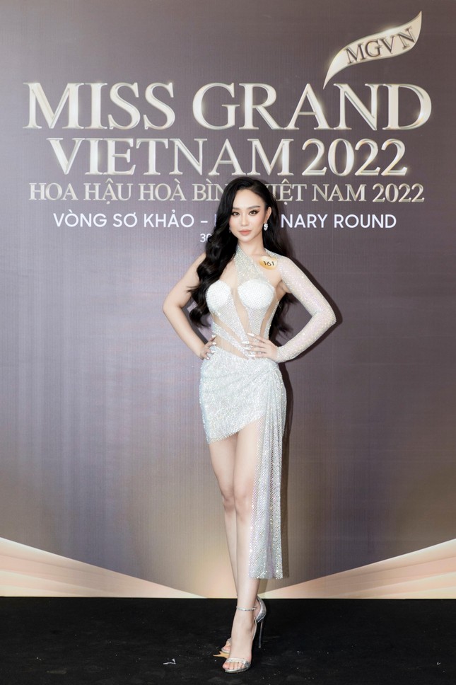 Dàn thí sinh quen mặt diện trang phục nóng bỏng tới tham dự sơ khảo Miss Grand Vietnam 2022 - Ảnh 5.