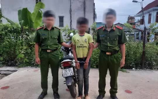 Thiếu ni&ecirc;n hiếp d&acirc;m, s&aacute;t hại thiếu nữ 16 tuổi - Ảnh 1.